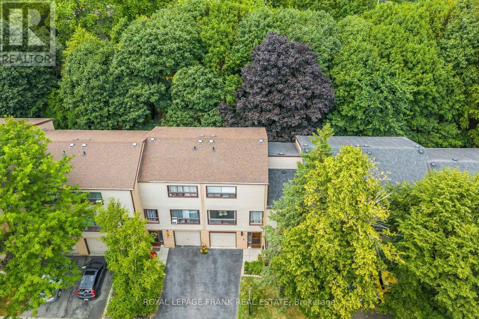 9 The Bridle Path, Clarington, Ontario  L1C 3W1 - Photo 1 - E12343973
