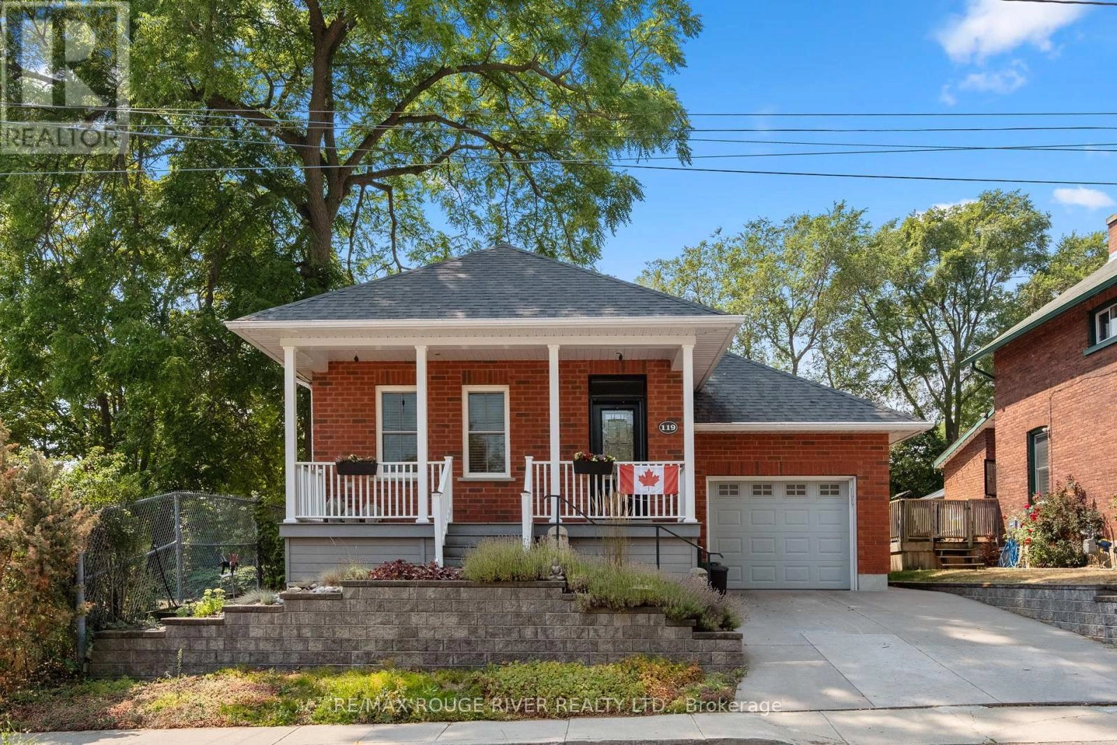 119 Durham Street, Cobourg, Ontario  K9A 3H3 - Photo 1 - X12344015