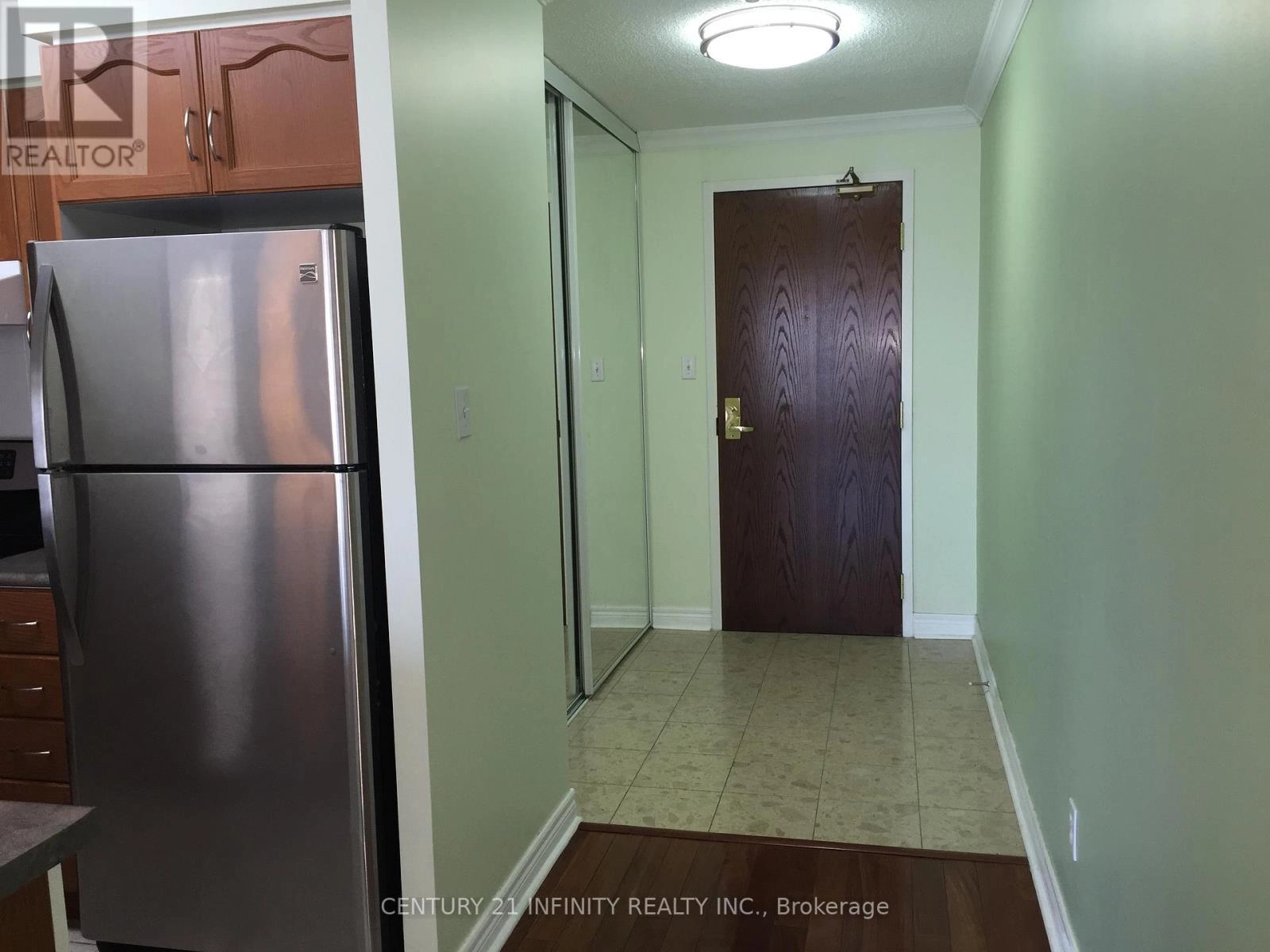 2116 - 156 Enfield Place, Mississauga, Ontario  L5B 4L8 - Photo 3 - W12344117