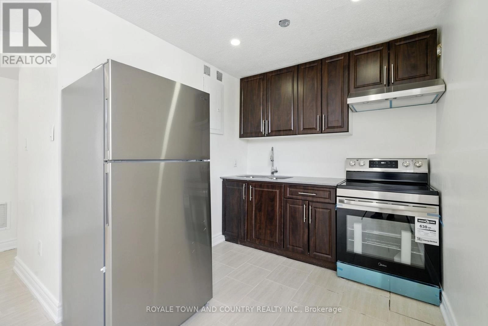 1 - 88 Mary Street W, Kawartha Lakes, Ontario K9V 5G3 - Photo 11 - X12340411