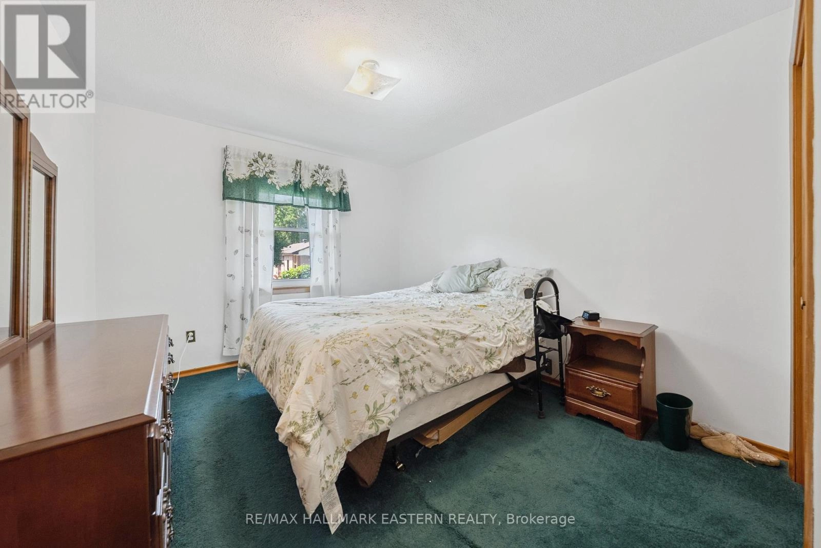 604 Garside Drive, Peterborough East, Ontario K9H 7C7 - Photo 10 - X12344443