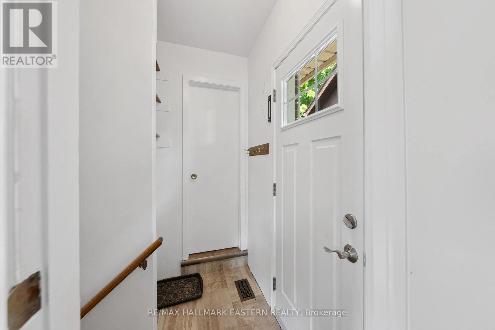 604 Garside Drive, Peterborough East, Ontario K9H 7C7 - Photo 14 - X12344443