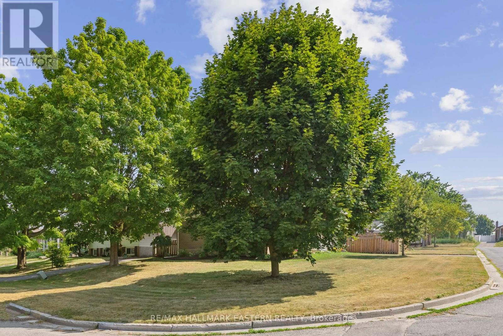 604 Garside Drive, Peterborough East, Ontario K9H 7C7 - Photo 25 - X12344443