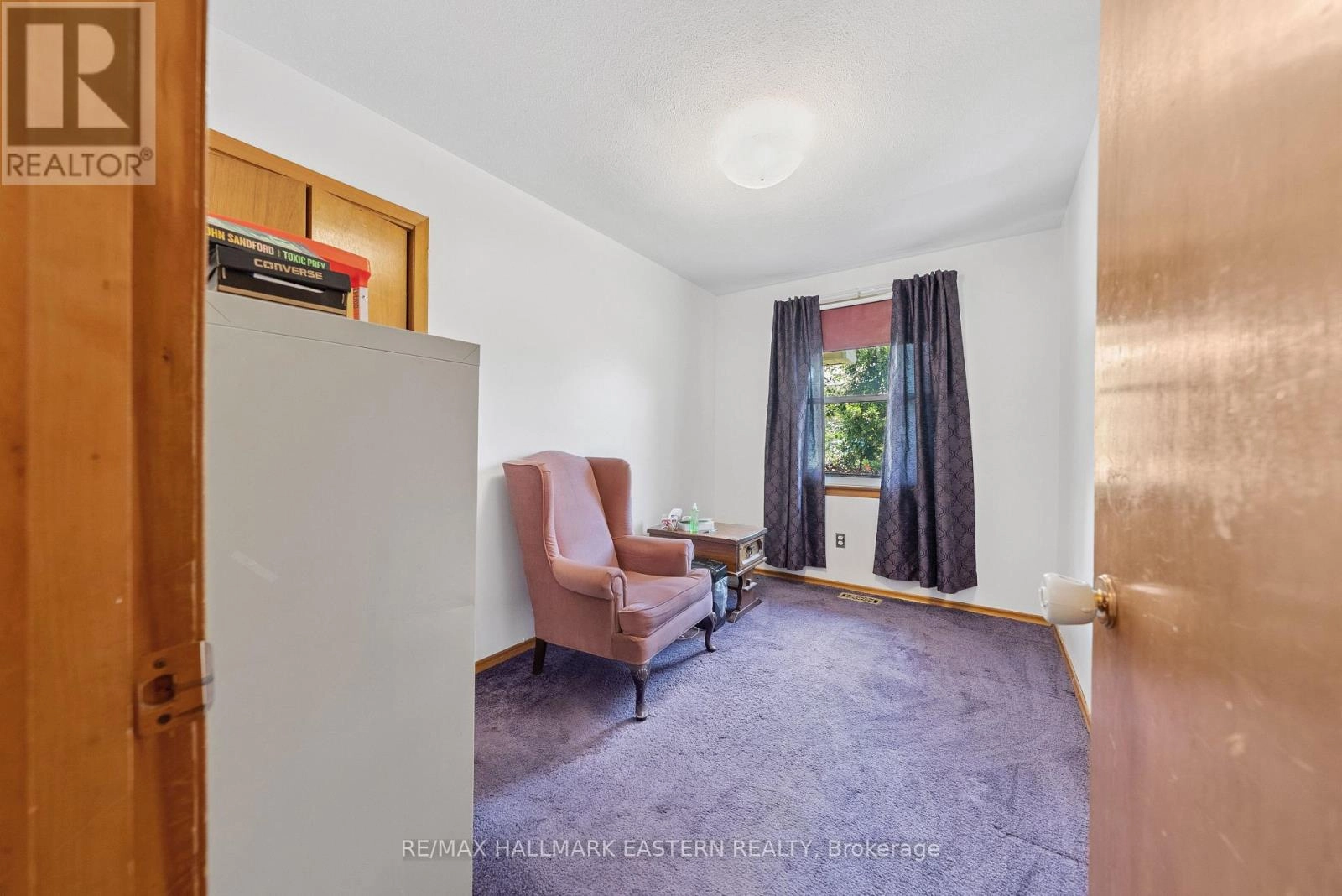 604 Garside Drive, Peterborough East, Ontario K9H 7C7 - Photo 9 - X12344443