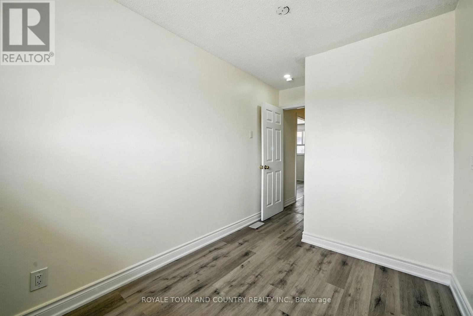 2 - 88 Mary Street W, Kawartha Lakes, Ontario K9V 5G3 - Photo 23 - X12340226