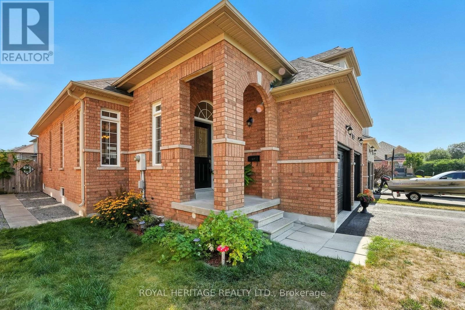 67 Albert Street, Clarington, Ontario  L1C 0A9 - Photo 2 - E12344871