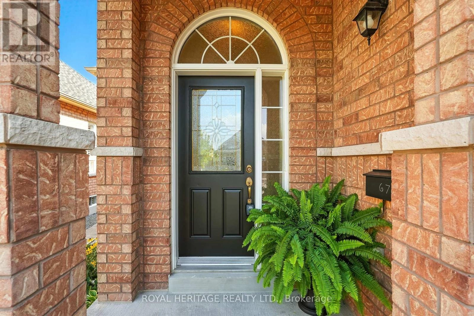 67 Albert Street, Clarington, Ontario  L1C 0A9 - Photo 3 - E12344871