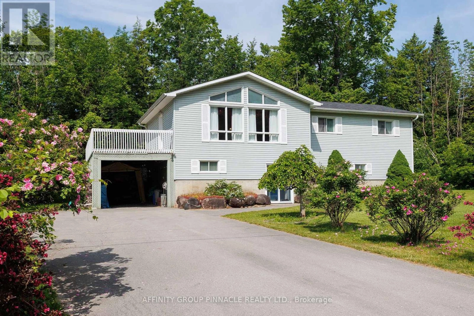 3 Hemlock Street, Kawartha Lakes, Ontario  K0M 1N0 - Photo 2 - X12344885