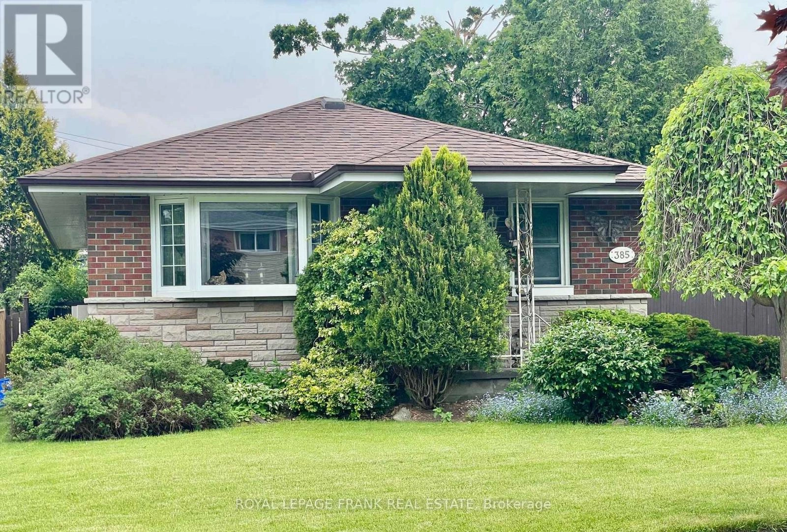 385 Bellevue Street, Peterborough North, Ontario  K9H 5G3 - Photo 2 - X12208839