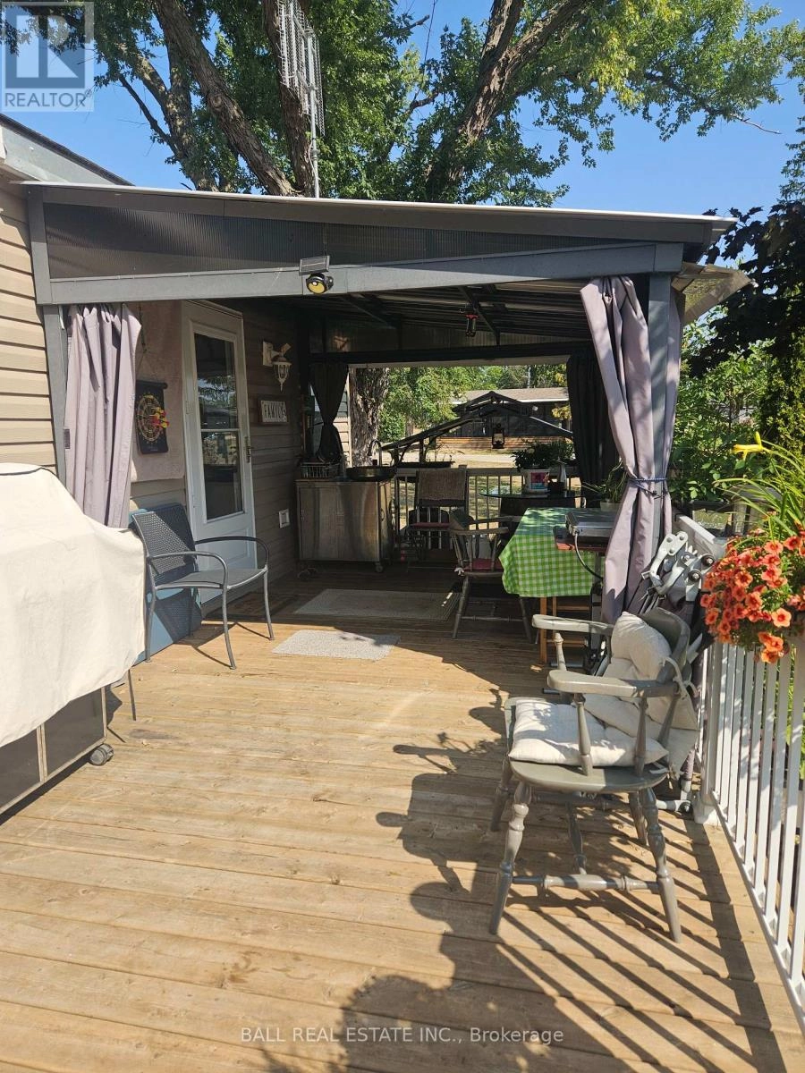 657 Thunderbridge Road, Kawartha Lakes, Ontario  K9V 4R1 - Photo 3 - X12347215