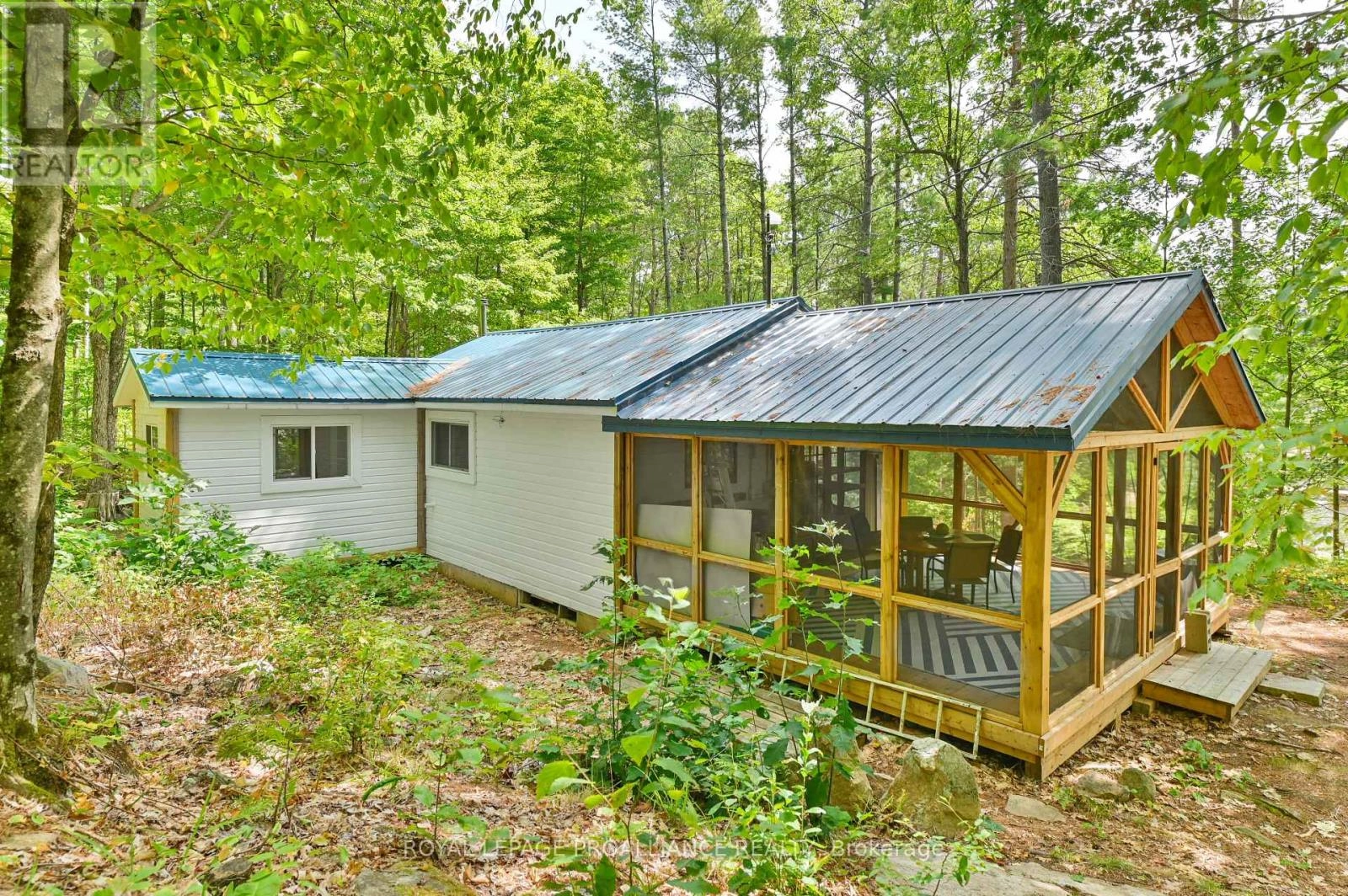 1780 Mazinaw Lake, Frontenac, Ontario  K0H 1K0 - Photo 3 - X12347465