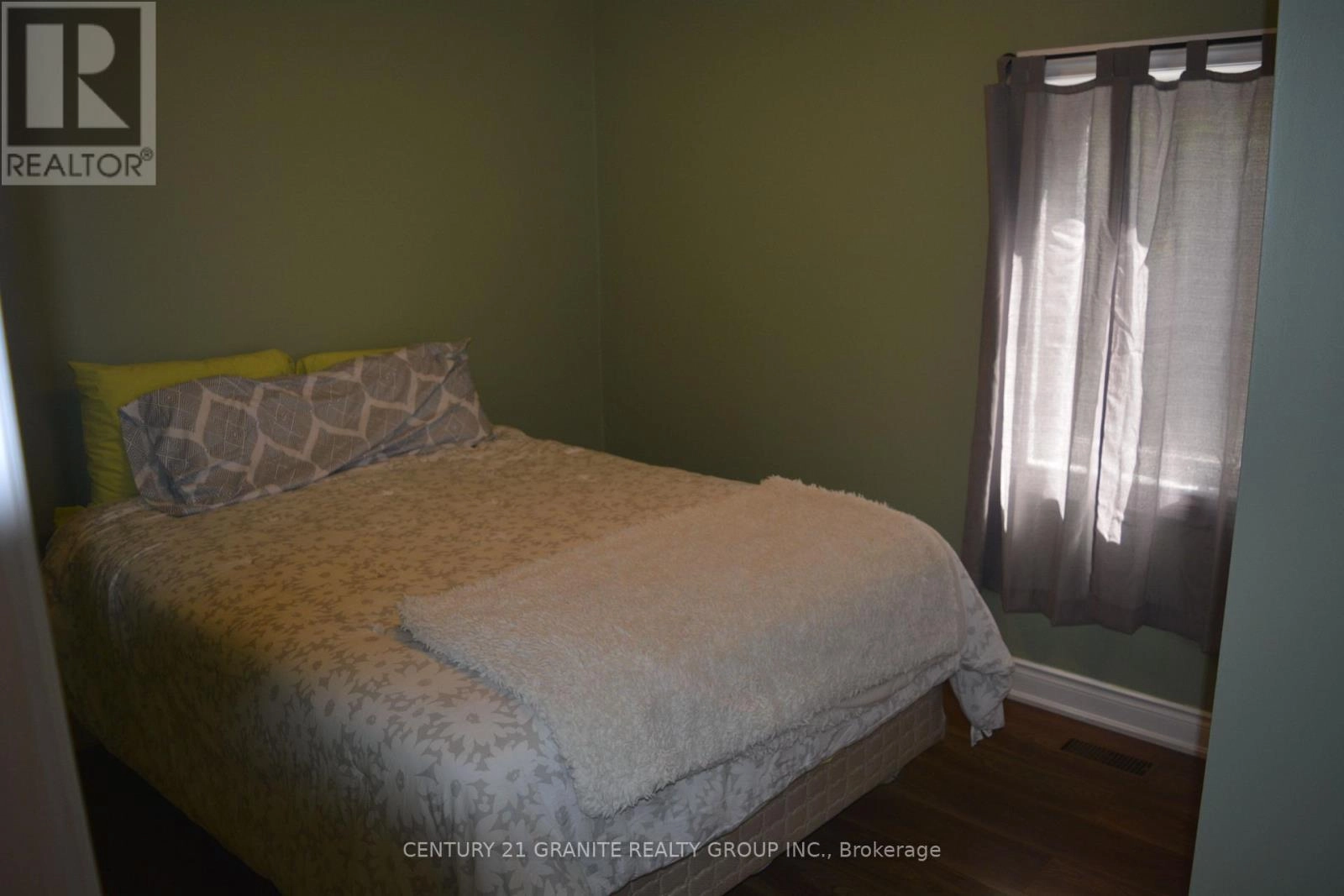 32 Williams Lake Road, Hastings Highlands, Ontario  K0L 2S0 - Photo 2 - X12347580