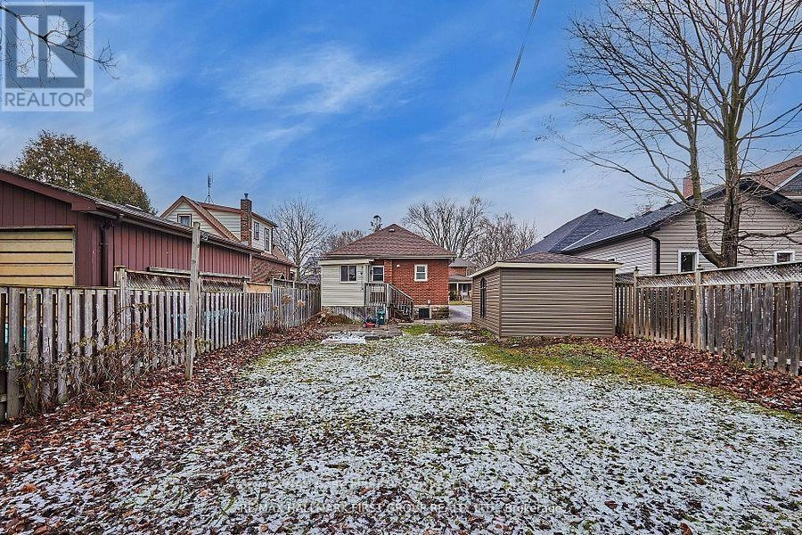 33 Mclaughlin Boulevard, Oshawa, Ontario  L1G 2N7 - Photo 2 - E12347655
