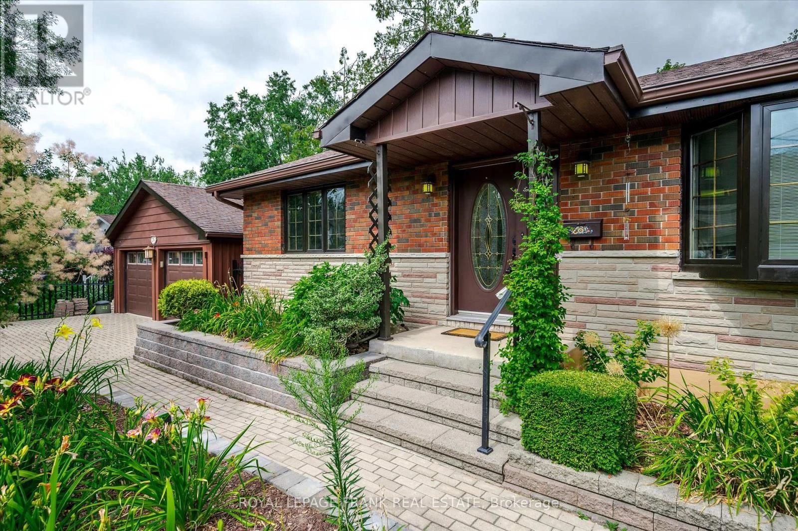 256 Sherin Avenue, Peterborough South, Ontario  K9J 1B6 - Photo 3 - X12312338