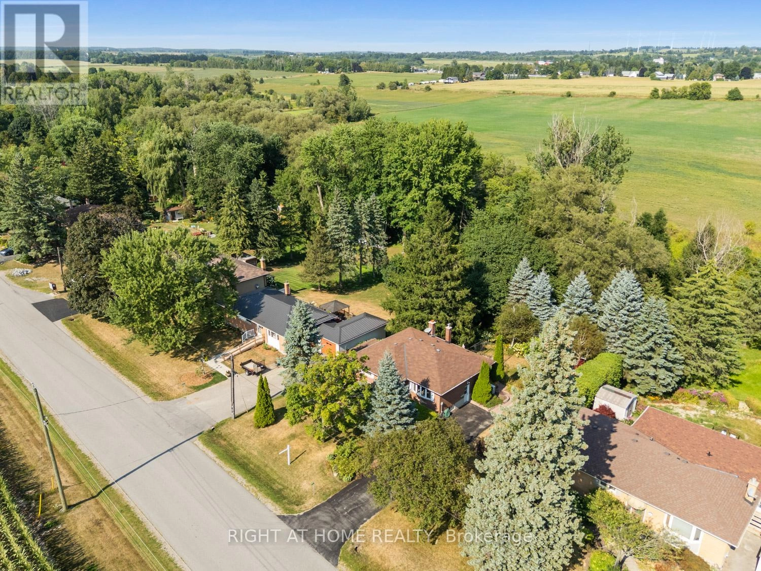 5741 Ochonski Road, Clarington, Ontario L0B 1M0 - Photo 4 - E12348656