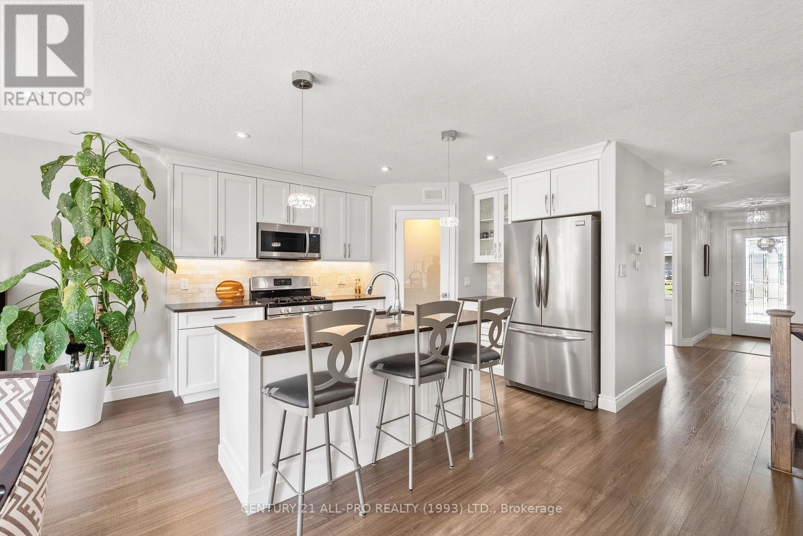 76 Royal Gala Drive, Brighton, Ontario K0K 1H0 - Photo 12 - X12348897