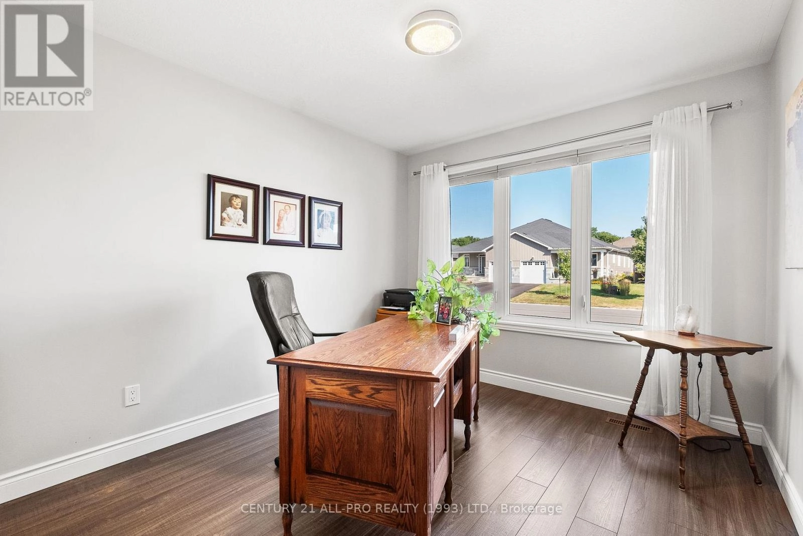 76 Royal Gala Drive, Brighton, Ontario K0K 1H0 - Photo 6 - X12348897