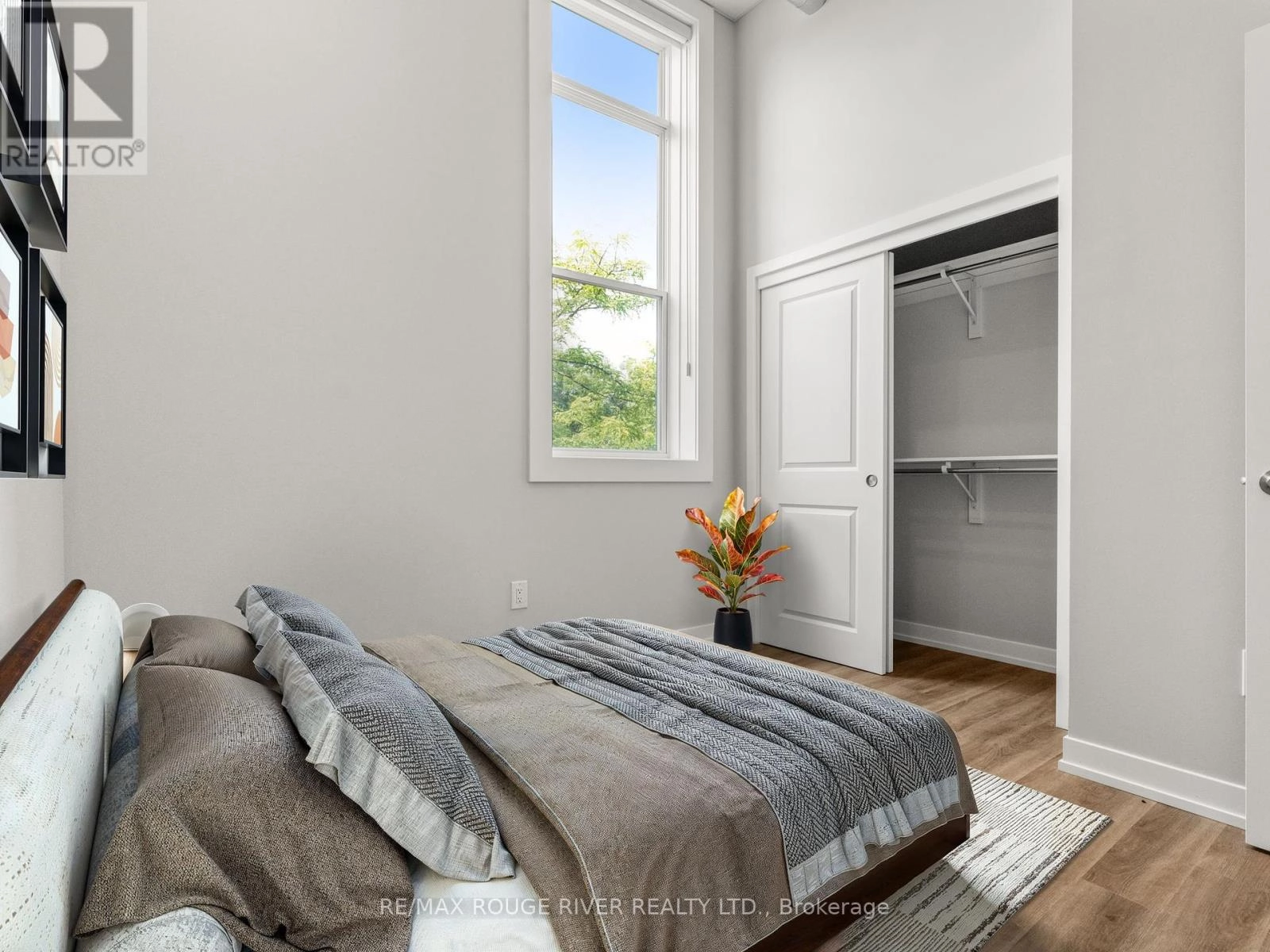A & B - 201 Division Street, Cobourg, Ontario  K9A 3P6 - Photo 3 - X12349476