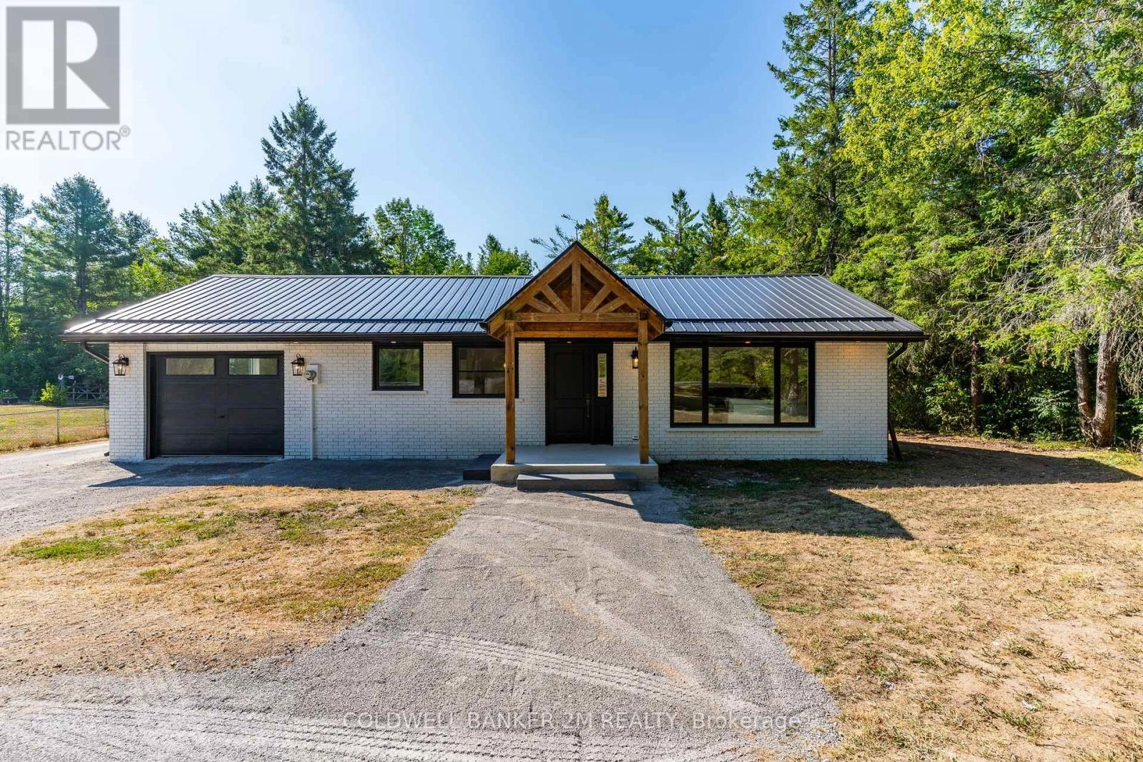 2812 County Road, Kawartha Lakes, Ontario  K0M 1K0 - Photo 1 - X12349573