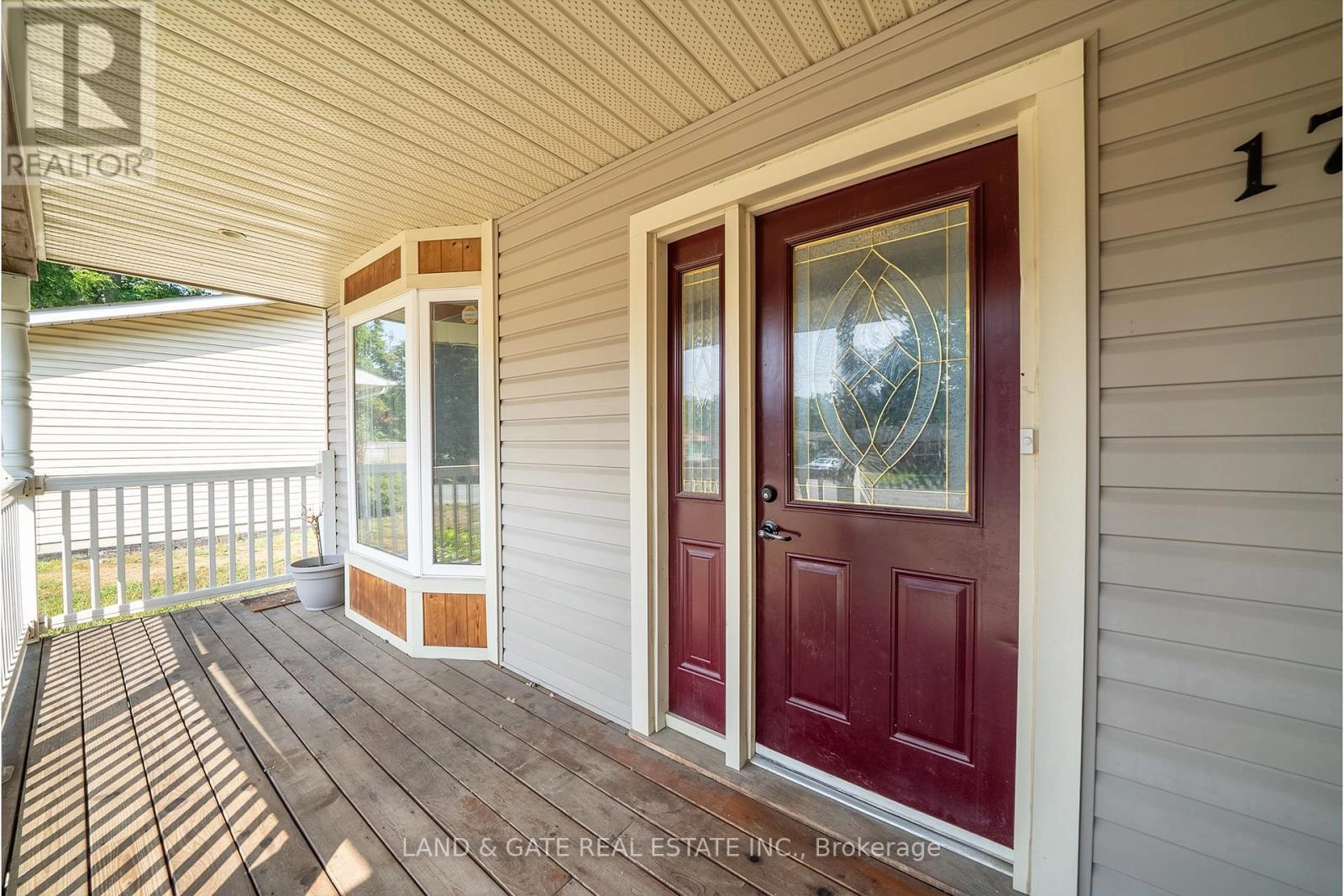 17 Short Street, Kawartha Lakes, Ontario  K0M 1N0 - Photo 2 - X12349649