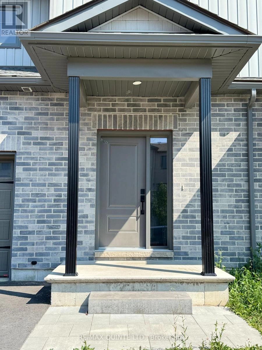 28 Markland Avenue, Prince Edward County, Ontario  K0K 2T0 - Photo 2 - X12349688