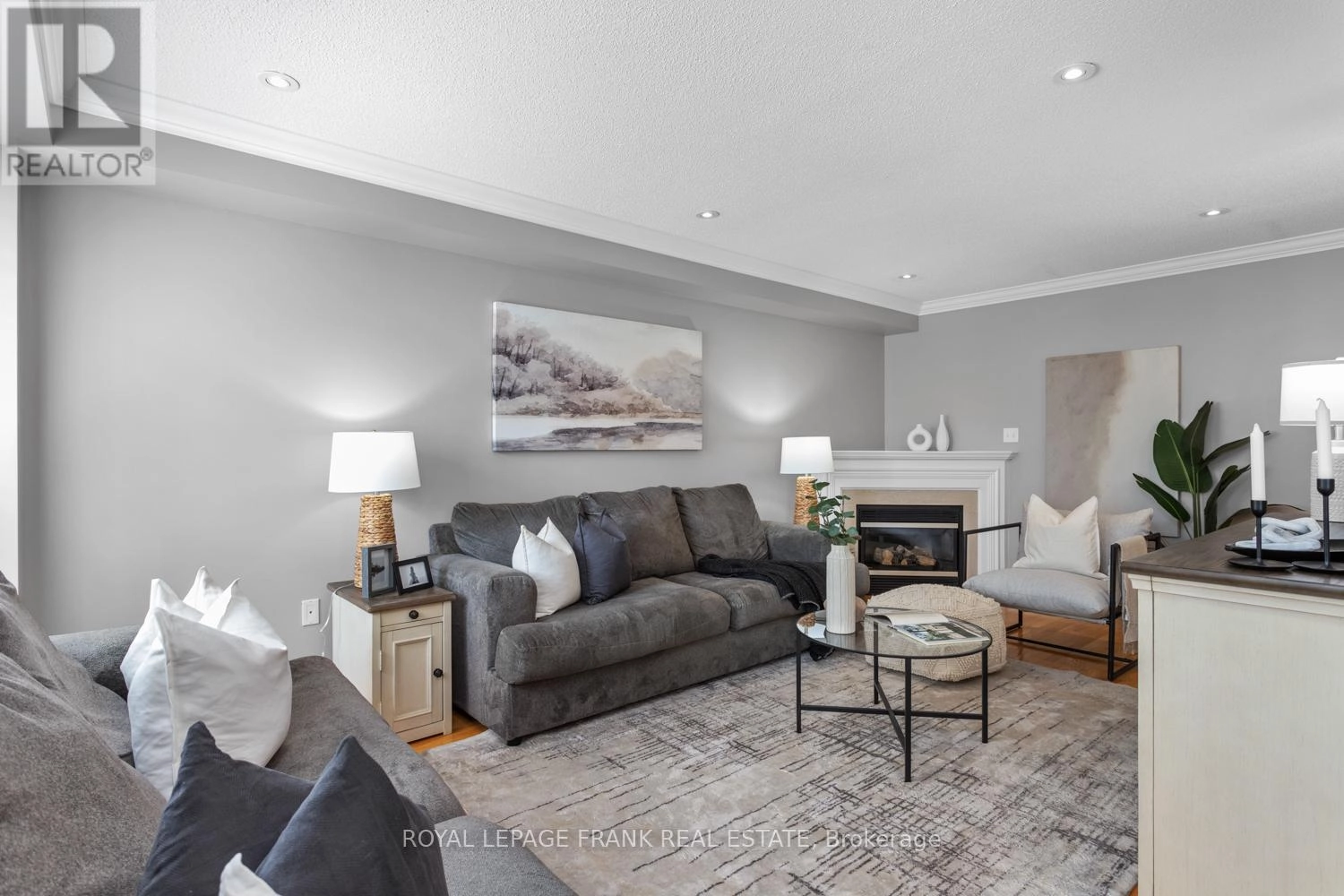 11 Staples Avenue, Clarington, Ontario  L1E 3H1 - Photo 2 - E12349820