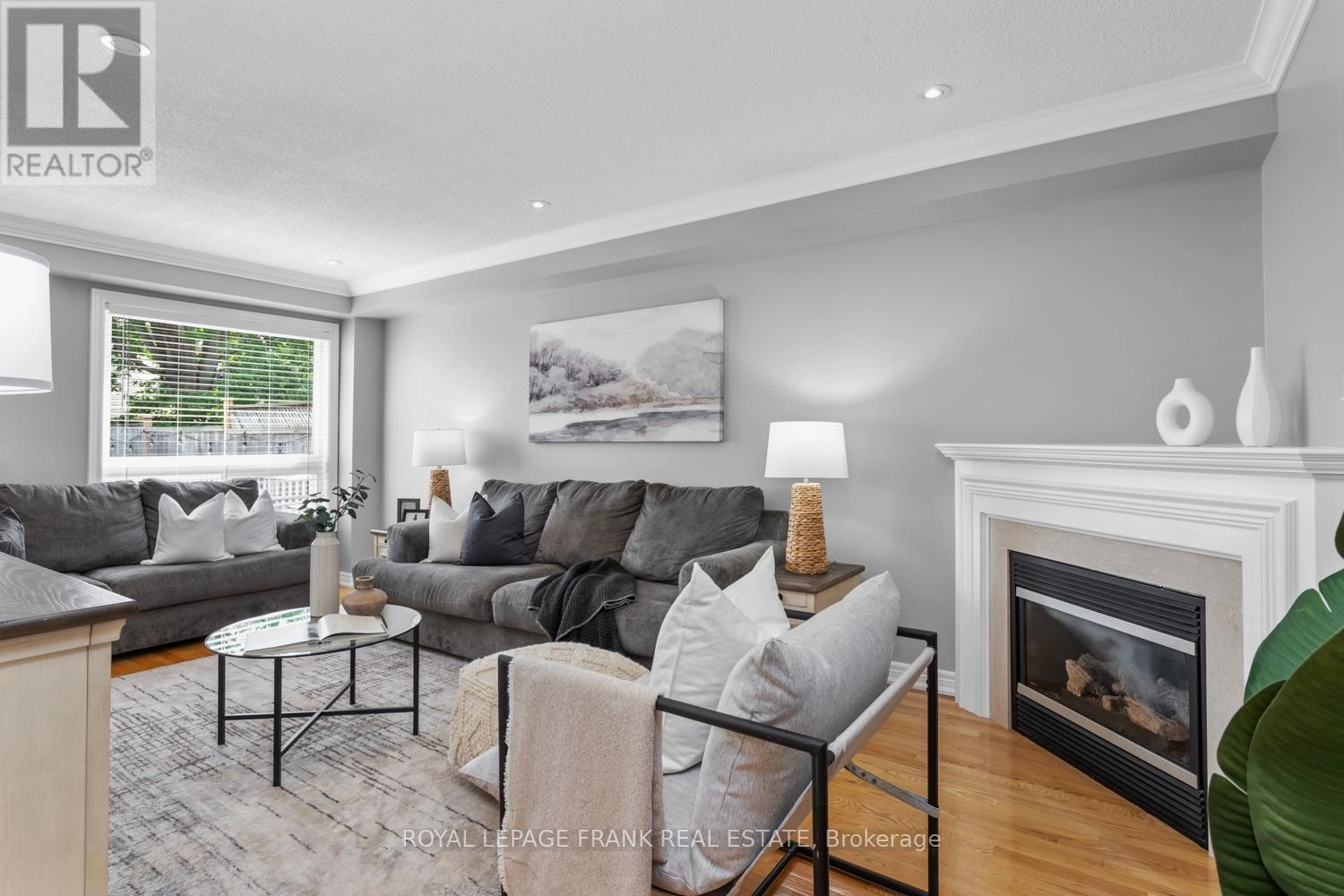 11 Staples Avenue, Clarington, Ontario  L1E 3H1 - Photo 3 - E12349820