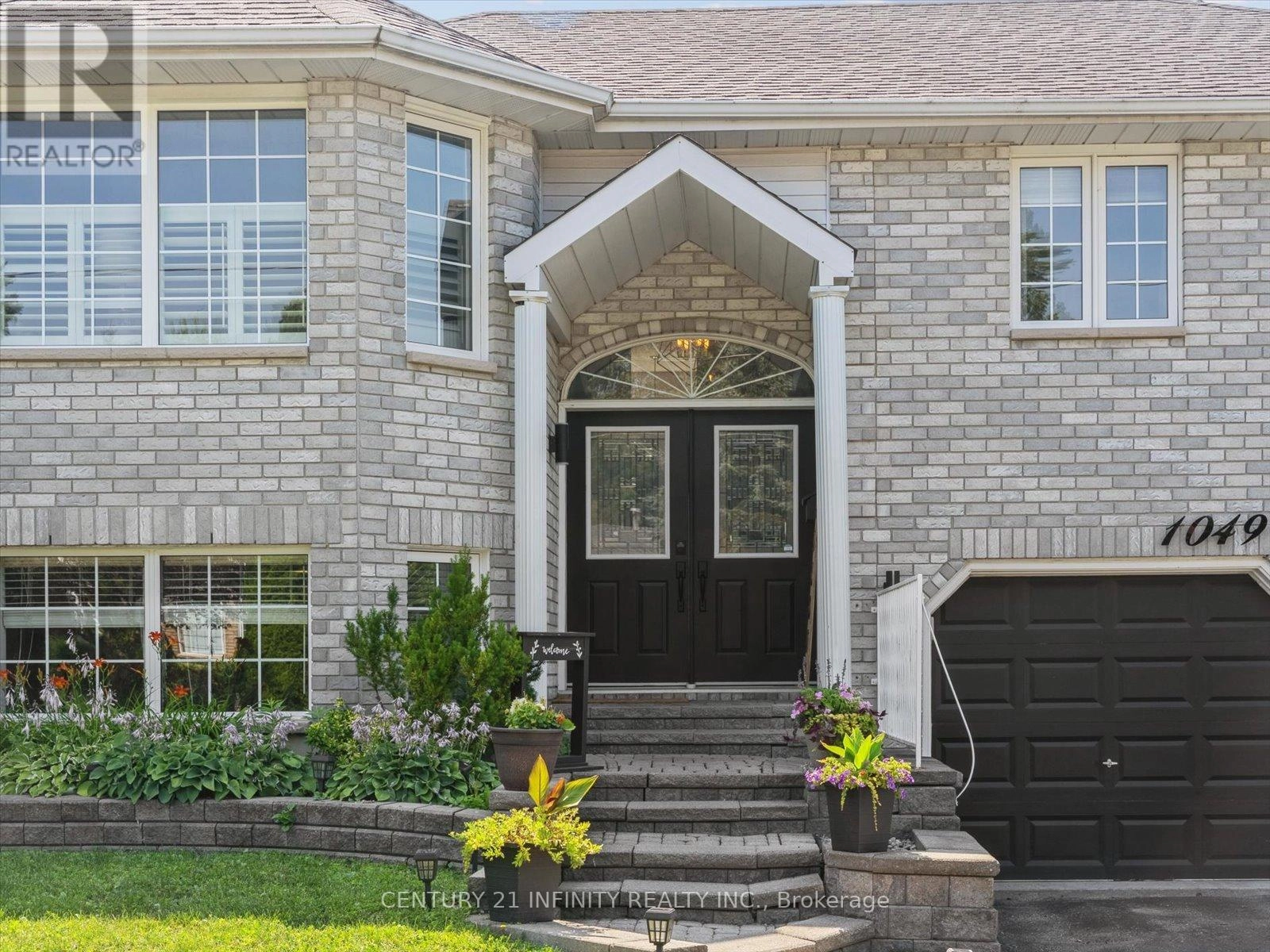 1049 Glenhare Street, Cobourg, Ontario  K9A 5B8 - Photo 3 - X12349932