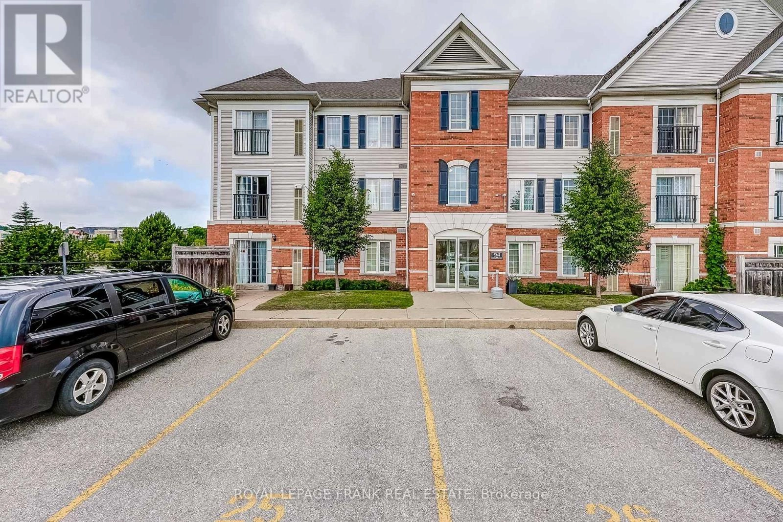 311 - 94 Aspen Springs Drive, Clarington, Ontario  L1C 5A2 - Photo 1 - E12350246