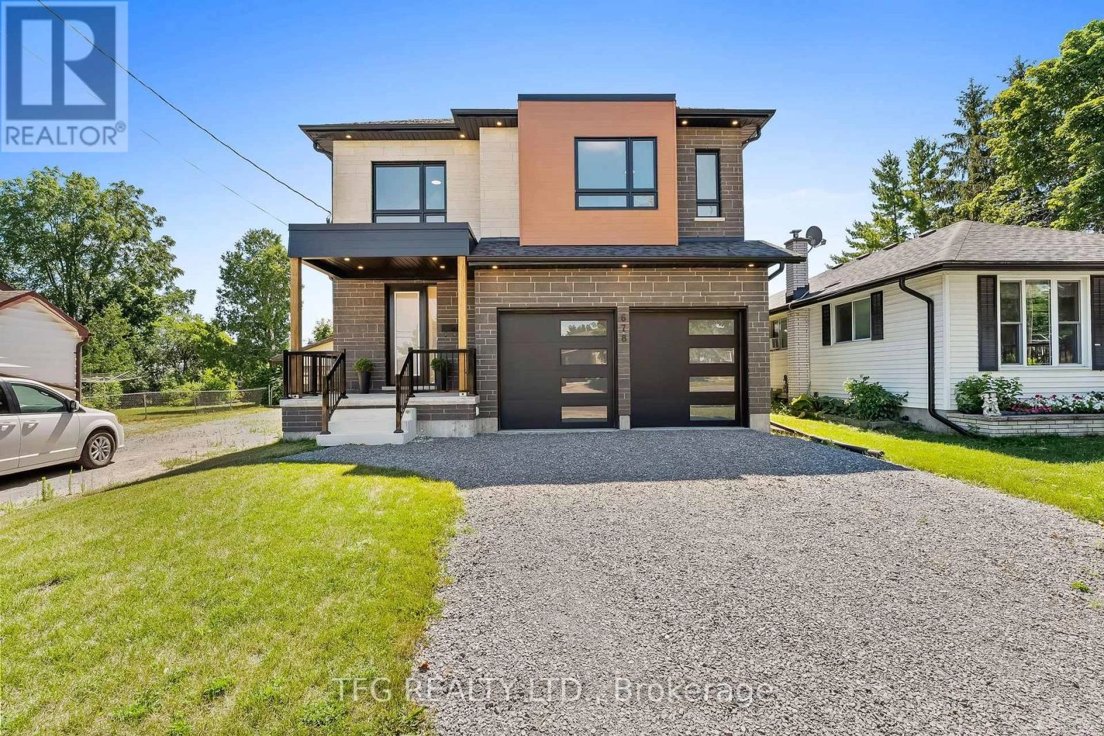 678 Otonabee Drive, Peterborough South, Ontario  K9J 7P9 - Photo 3 - X12350230
