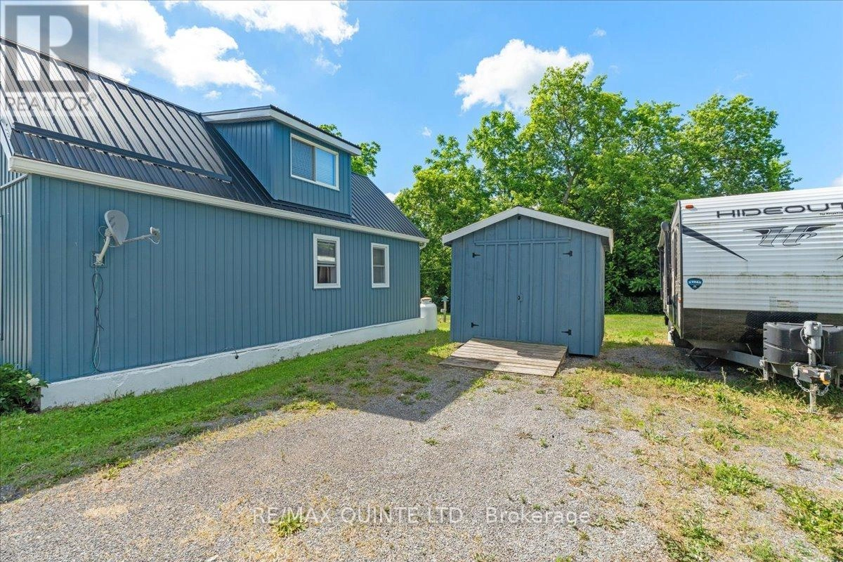 67 Manley Drive, Belleville, Ontario  K8N 4Z4 - Photo 3 - X12350241
