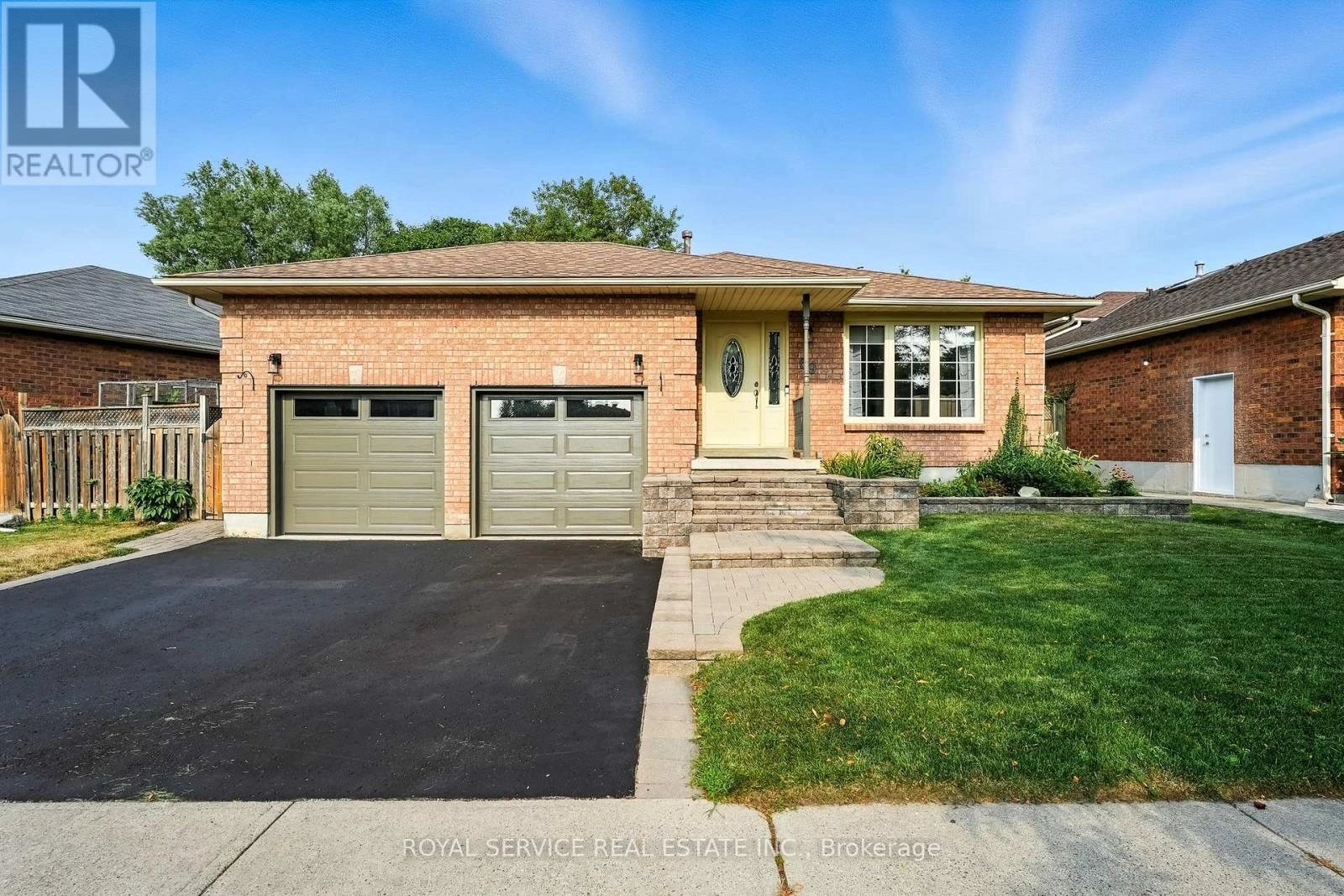 69 Firwood Avenue, Clarington, Ontario  L1E 2B2 - Photo 1 - E12350364