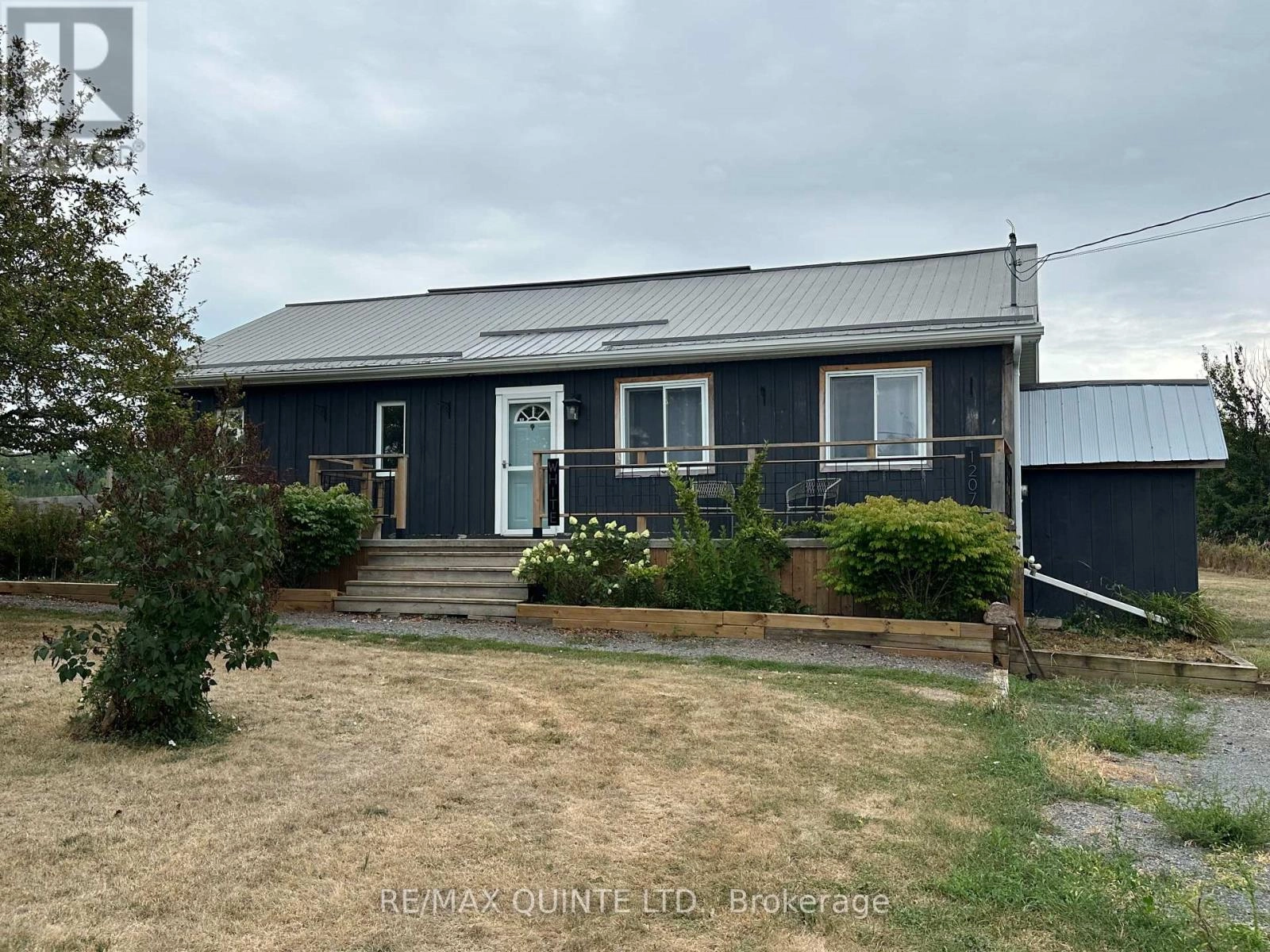 12075 LOYALIST PARKWAY, Prince Edward County, Ontario