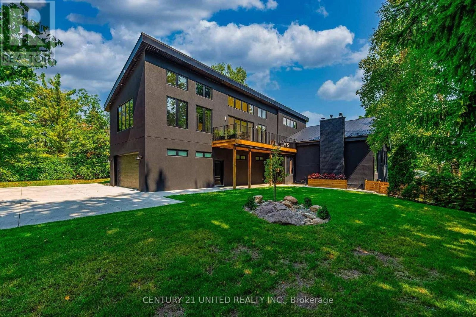 34 Edgewood Road, Peterborough West, Ontario  K9J 6V8 - Photo 1 - X12350762