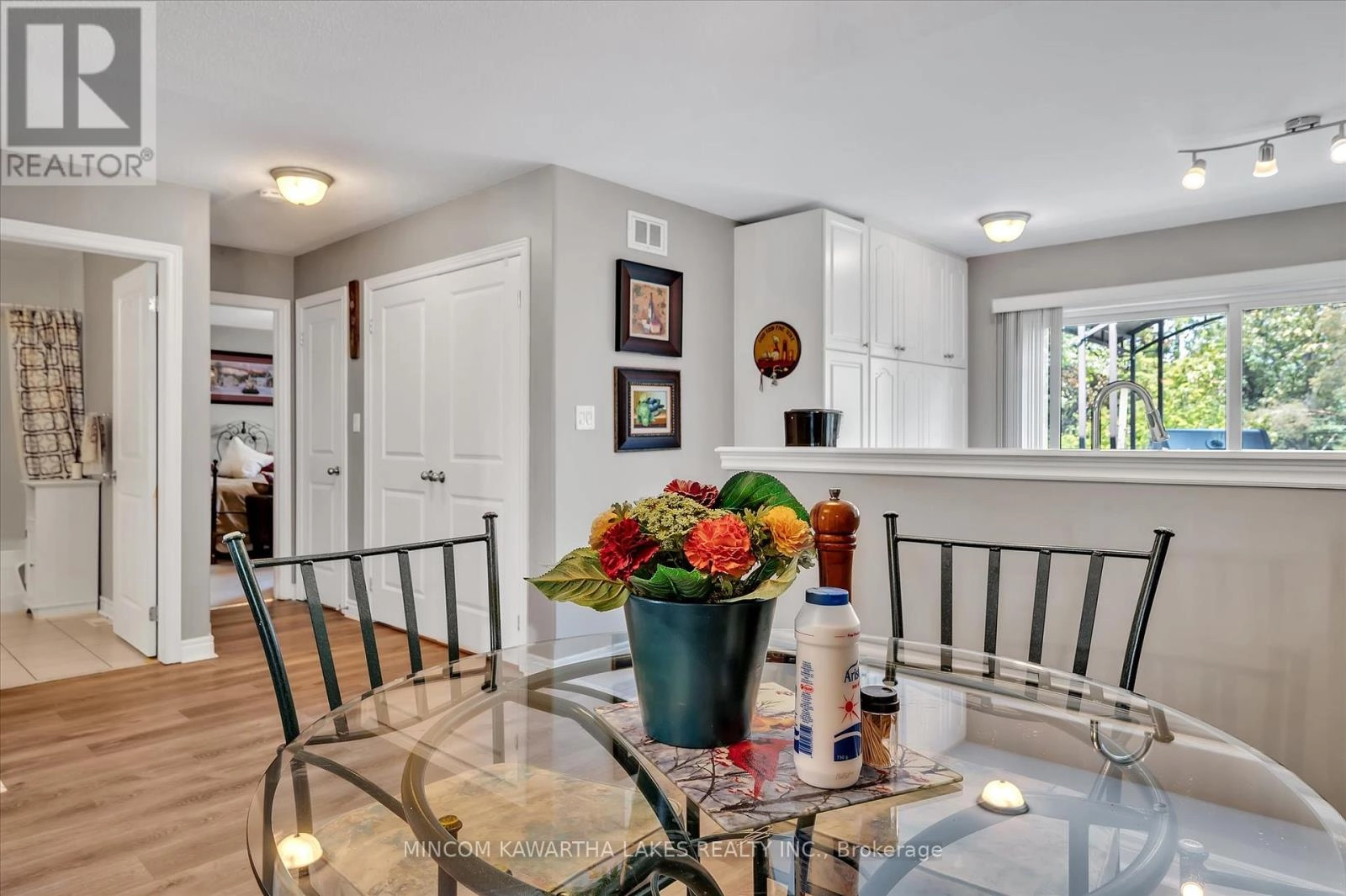 2 Peace Crescent, Peterborough North, Ontario K9H 0C1 - Photo 10 - X12350983