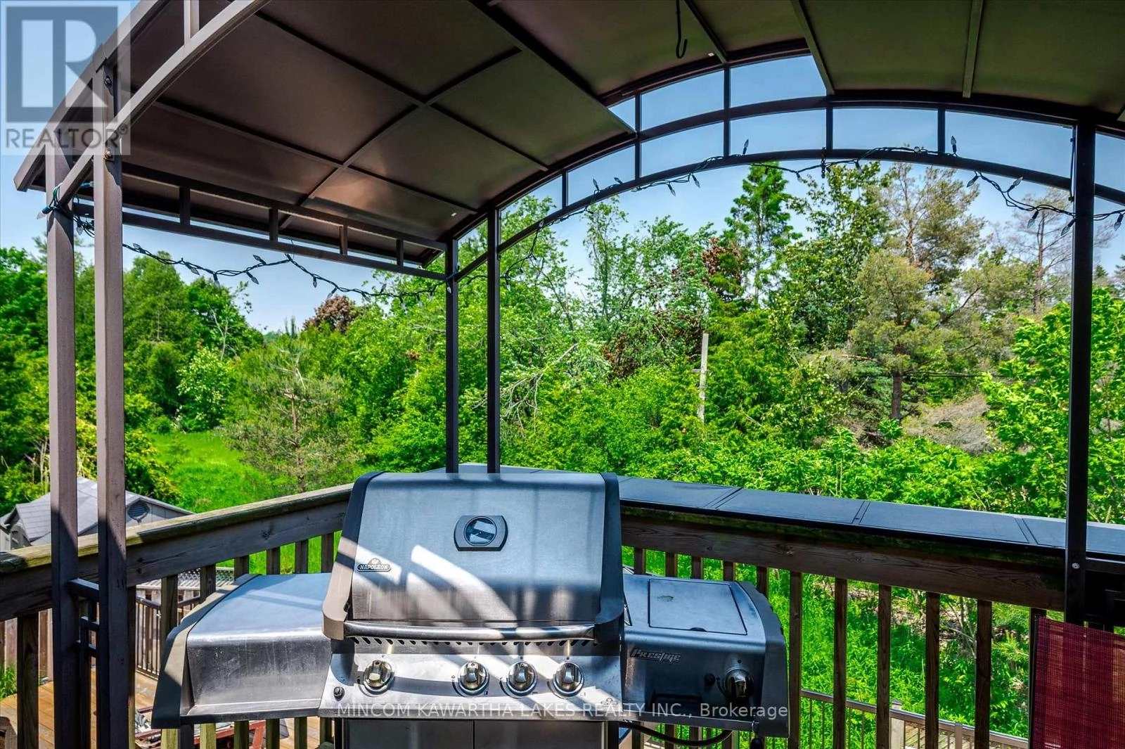 2 Peace Crescent, Peterborough North, Ontario K9H 0C1 - Photo 19 - X12350983