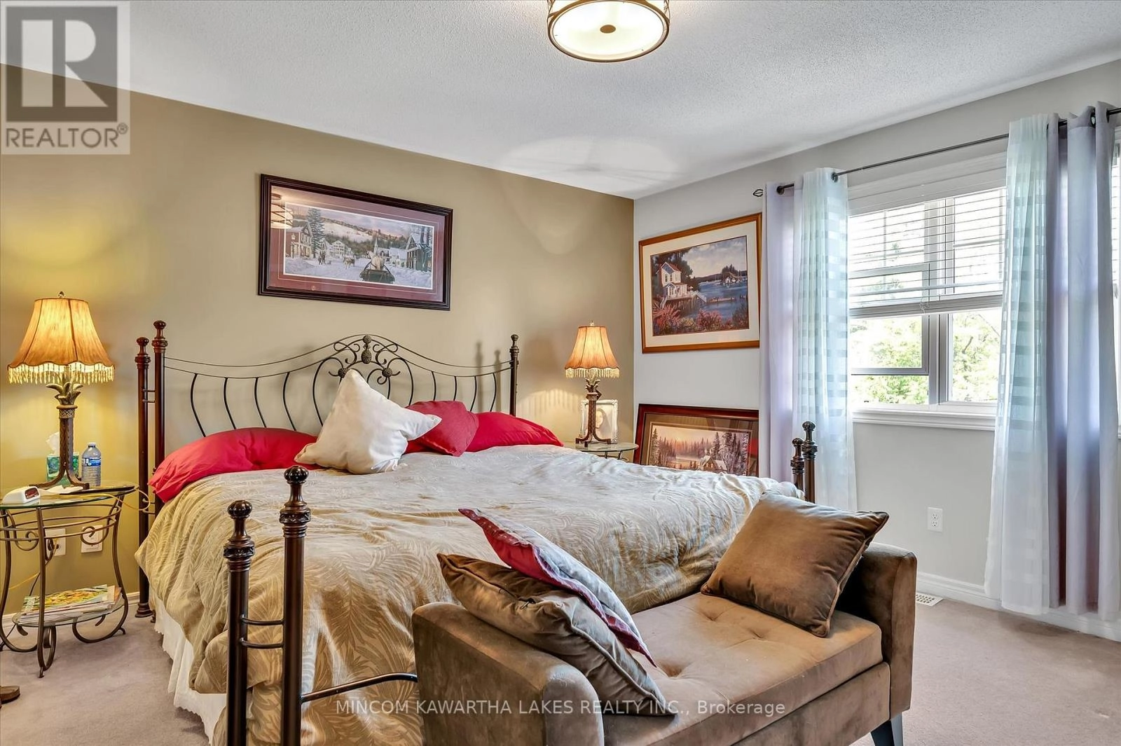 2 Peace Crescent, Peterborough North, Ontario K9H 0C1 - Photo 21 - X12350983