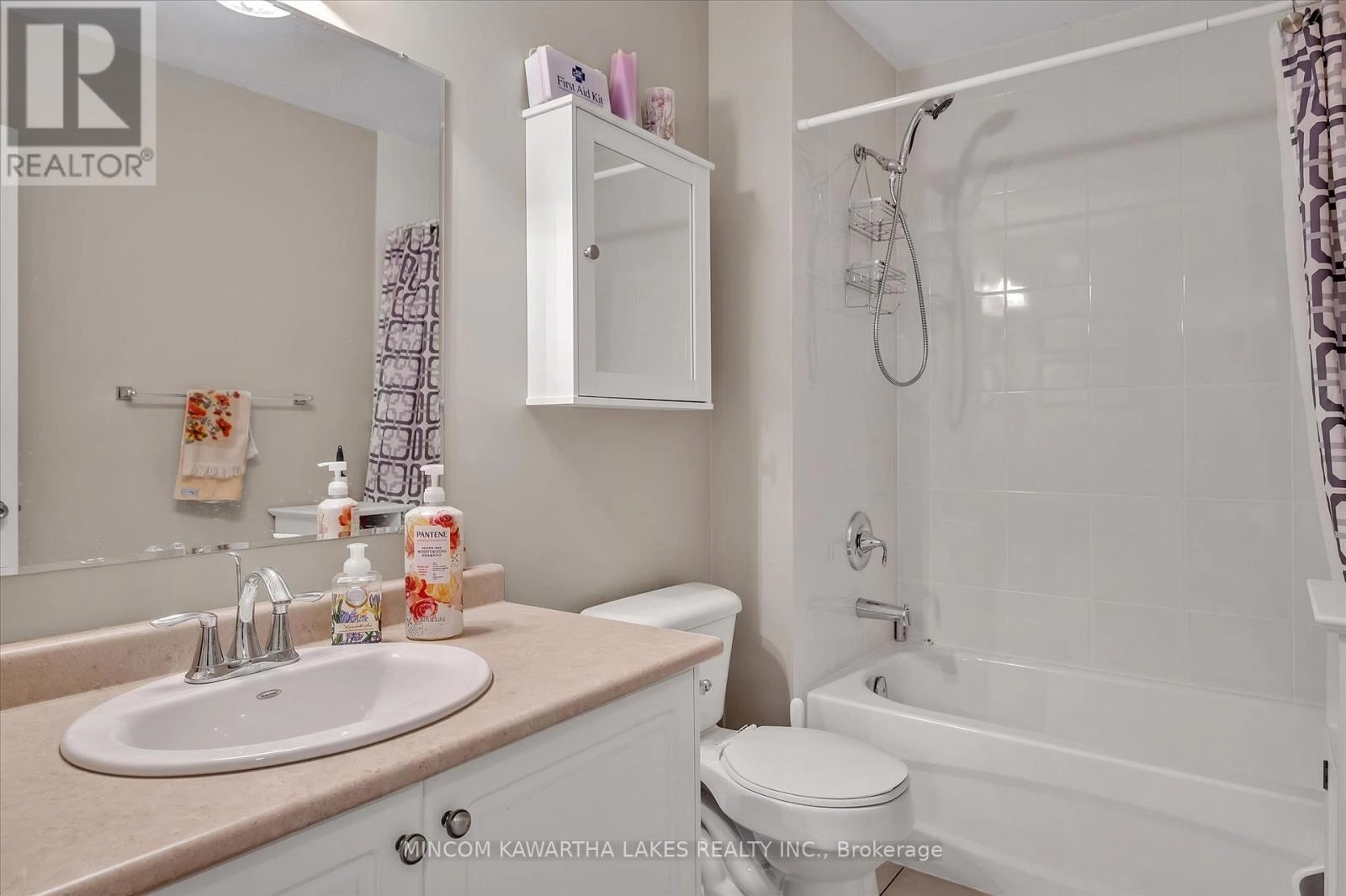 2 Peace Crescent, Peterborough North, Ontario K9H 0C1 - Photo 27 - X12350983