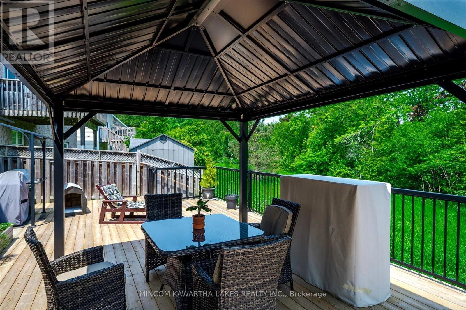 2 Peace Crescent, Peterborough North, Ontario K9H 0C1 - Photo 36 - X12350983