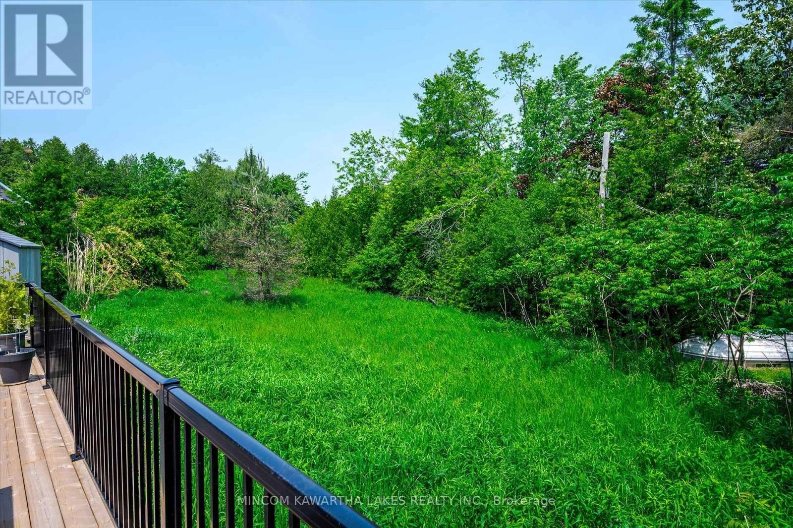 2 Peace Crescent, Peterborough North, Ontario K9H 0C1 - Photo 38 - X12350983