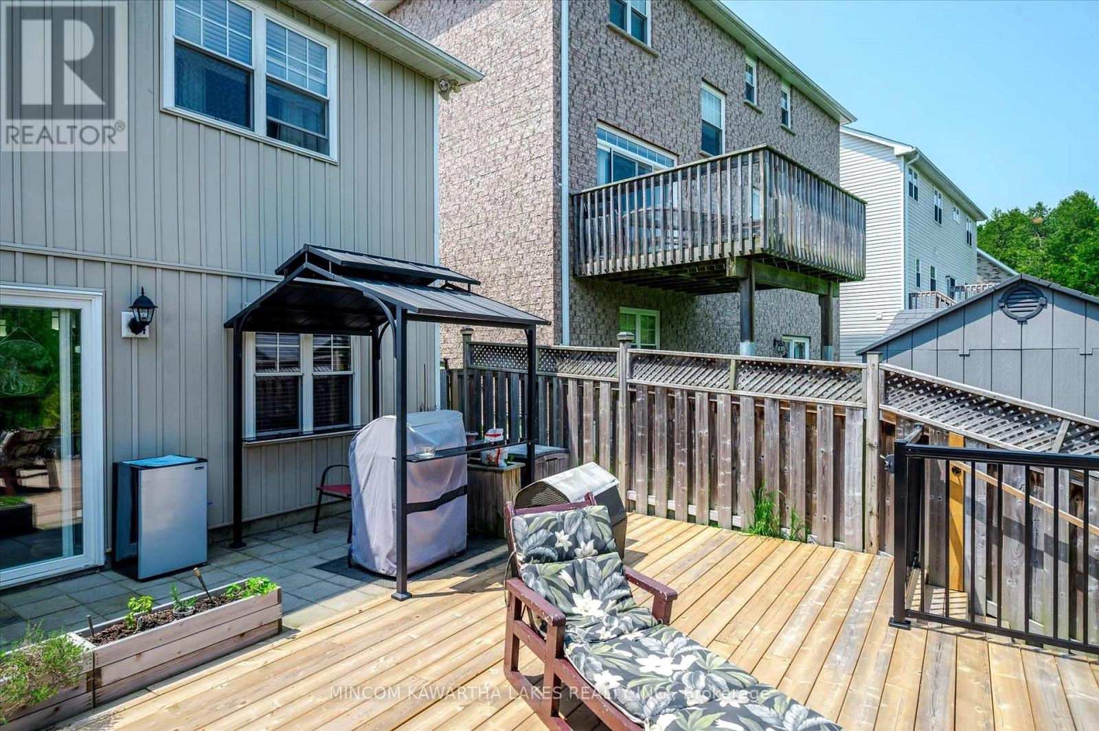 2 Peace Crescent, Peterborough North, Ontario K9H 0C1 - Photo 41 - X12350983