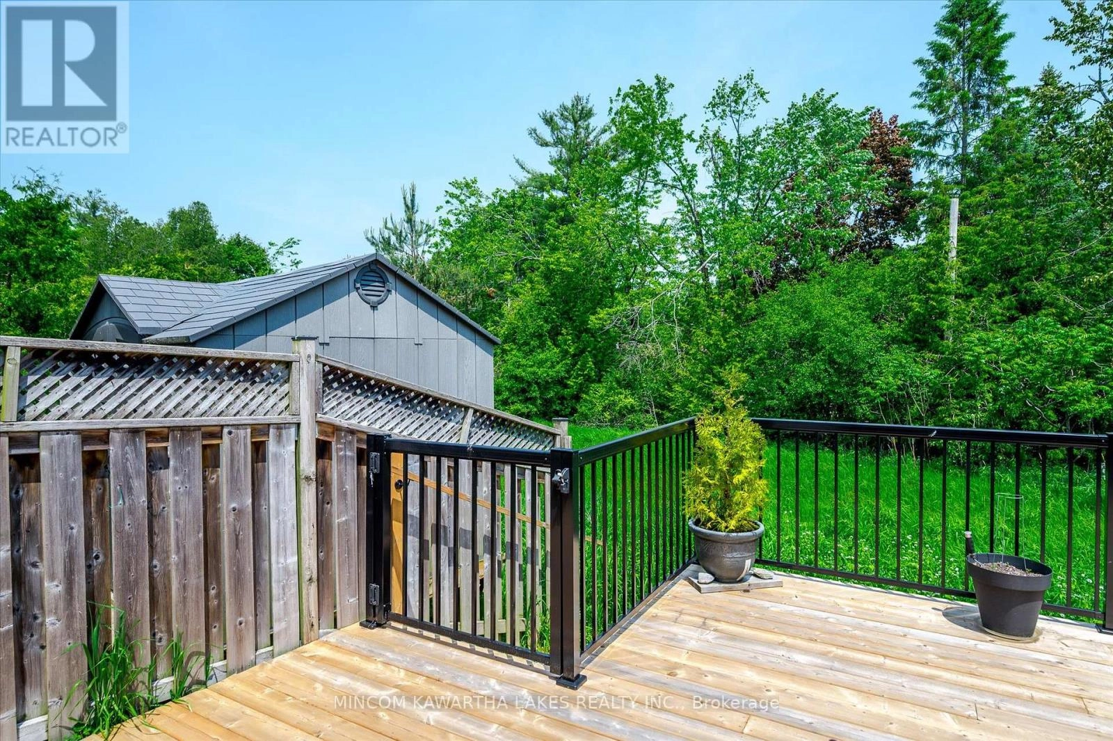 2 Peace Crescent, Peterborough North, Ontario K9H 0C1 - Photo 42 - X12350983