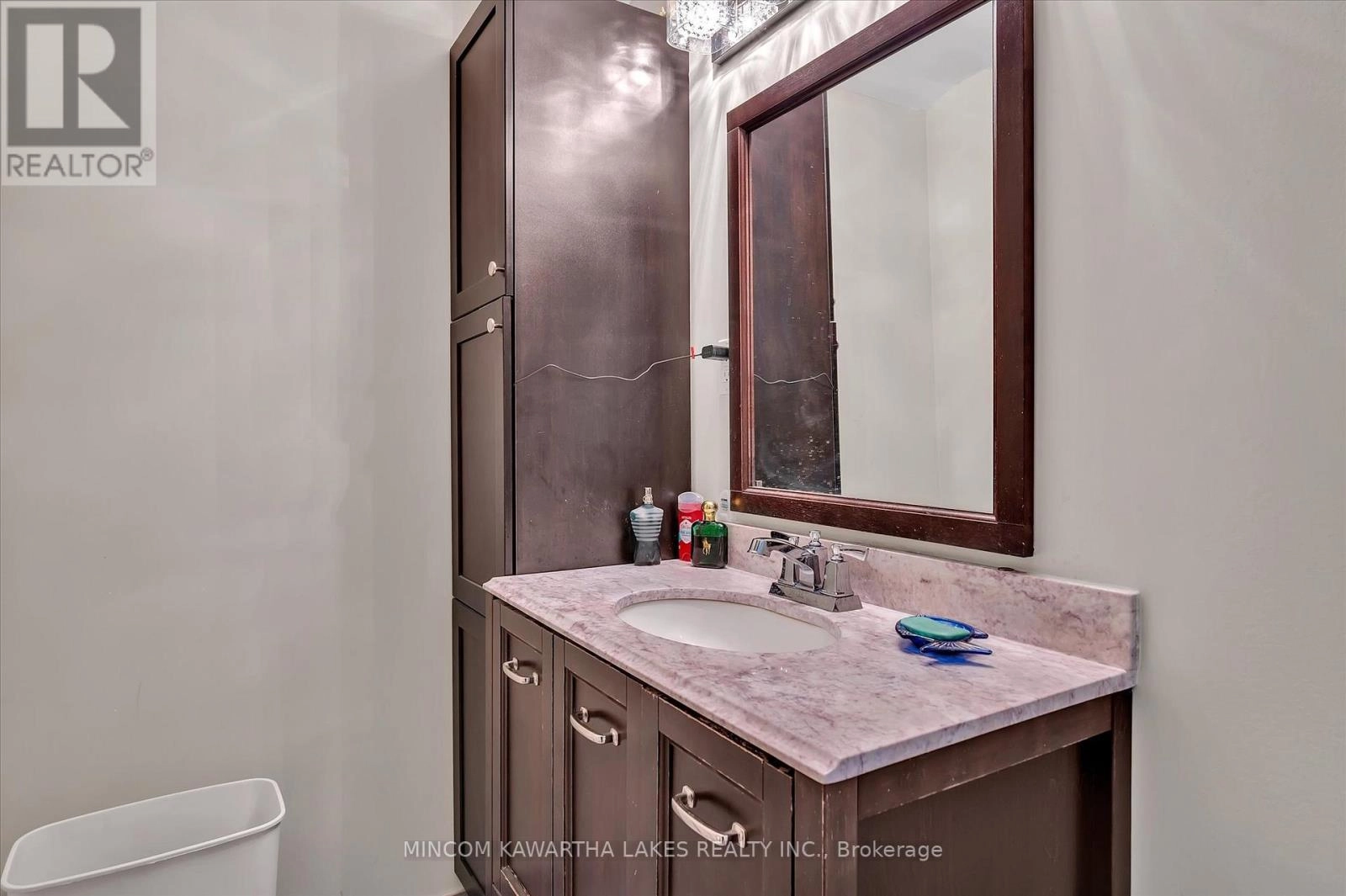 2 Peace Crescent, Peterborough North, Ontario K9H 0C1 - Photo 46 - X12350983