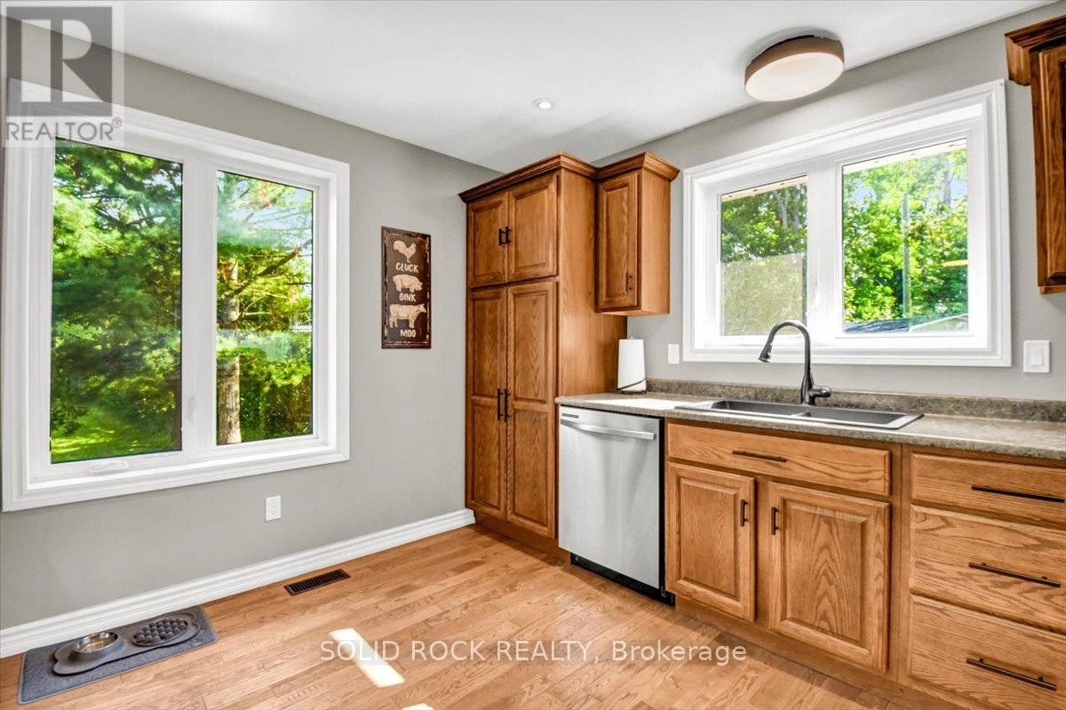 564 Bosley Road, Tweed, Ontario K0K 2K0 - Photo 11 - X12351710