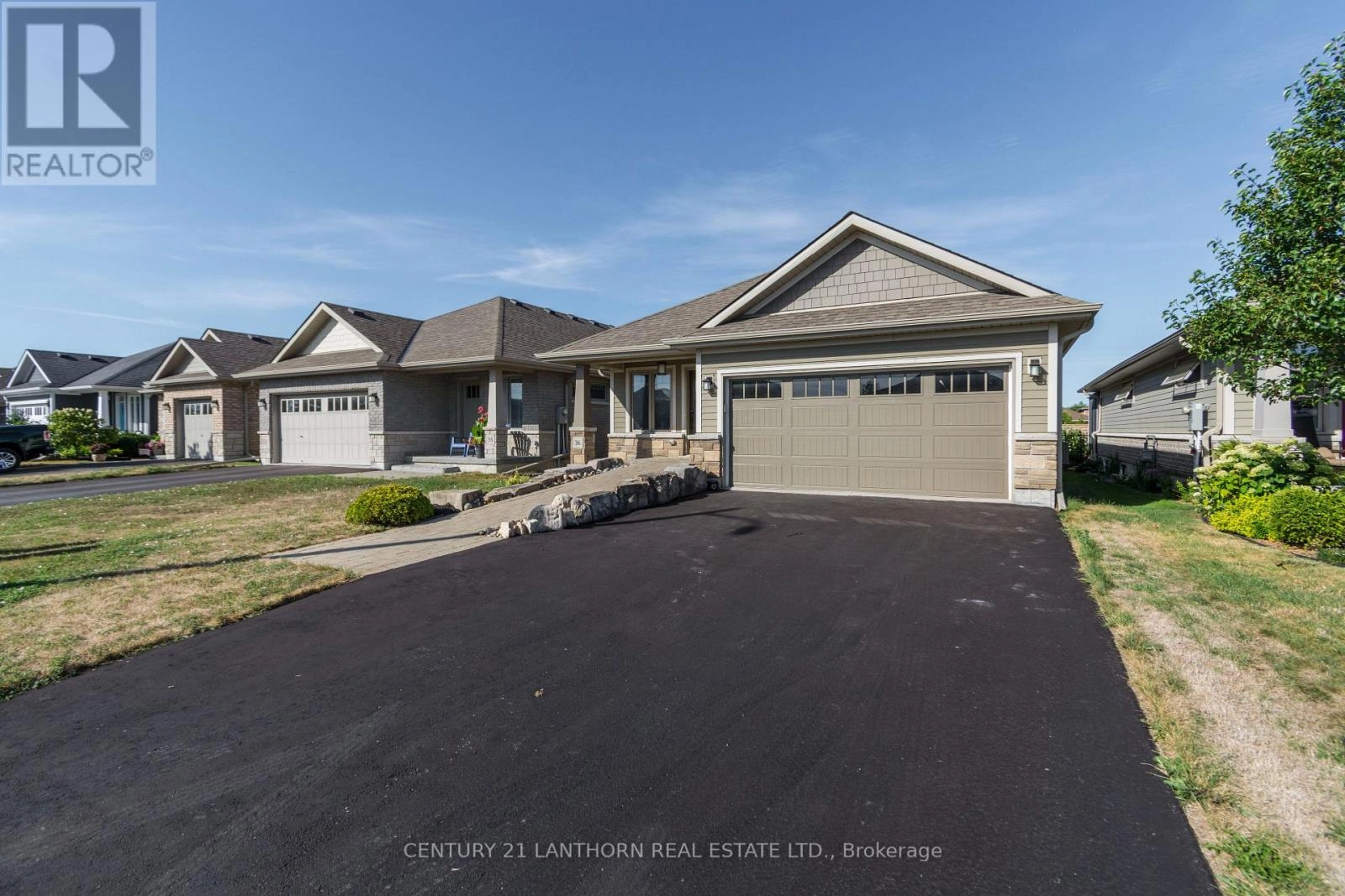 36 Tessa Boulevard, Belleville, Ontario  K8N 4Z5 - Photo 3 - X12351906