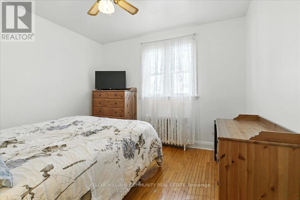 144 University Avenue E, Cobourg, Ontario K9A 1E1 - Photo 12 - X12352094