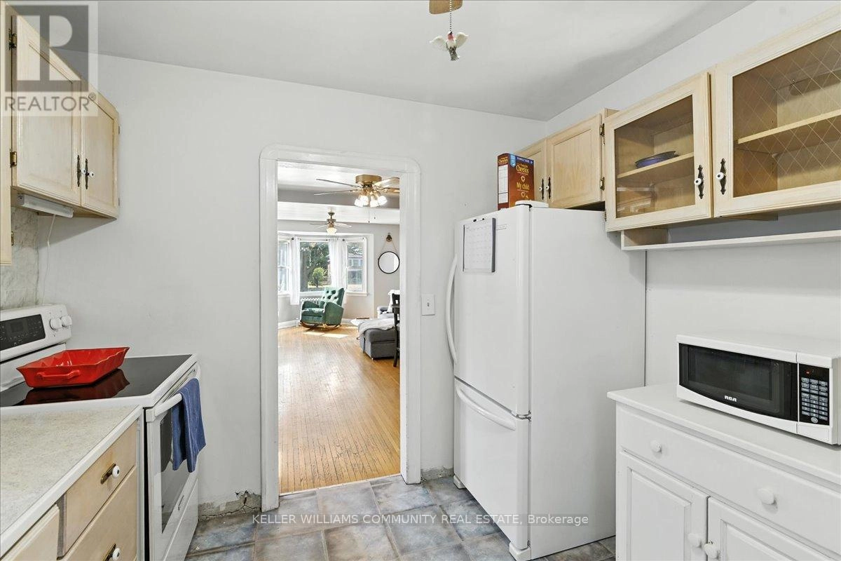 144 University Avenue E, Cobourg, Ontario K9A 1E1 - Photo 22 - X12352094