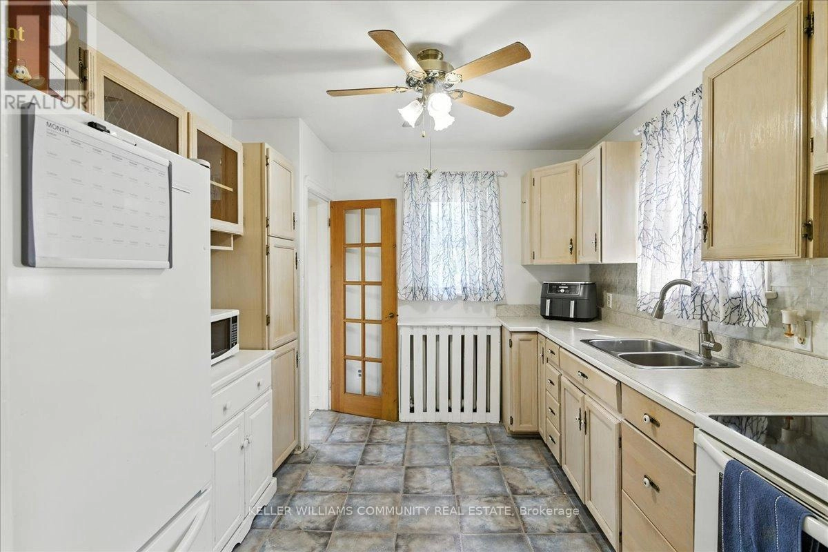 144 University Avenue E, Cobourg, Ontario K9A 1E1 - Photo 24 - X12352094