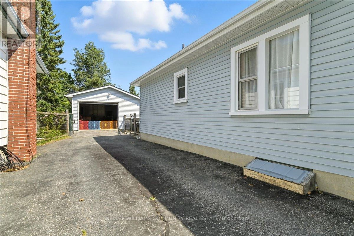 144 University Avenue E, Cobourg, Ontario K9A 1E1 - Photo 35 - X12352094