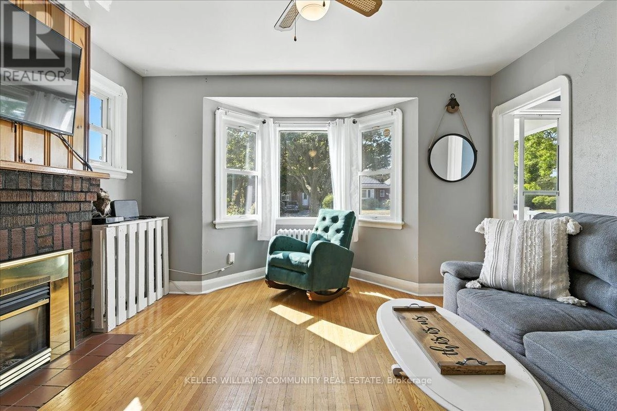 144 University Avenue E, Cobourg, Ontario K9A 1E1 - Photo 8 - X12352094